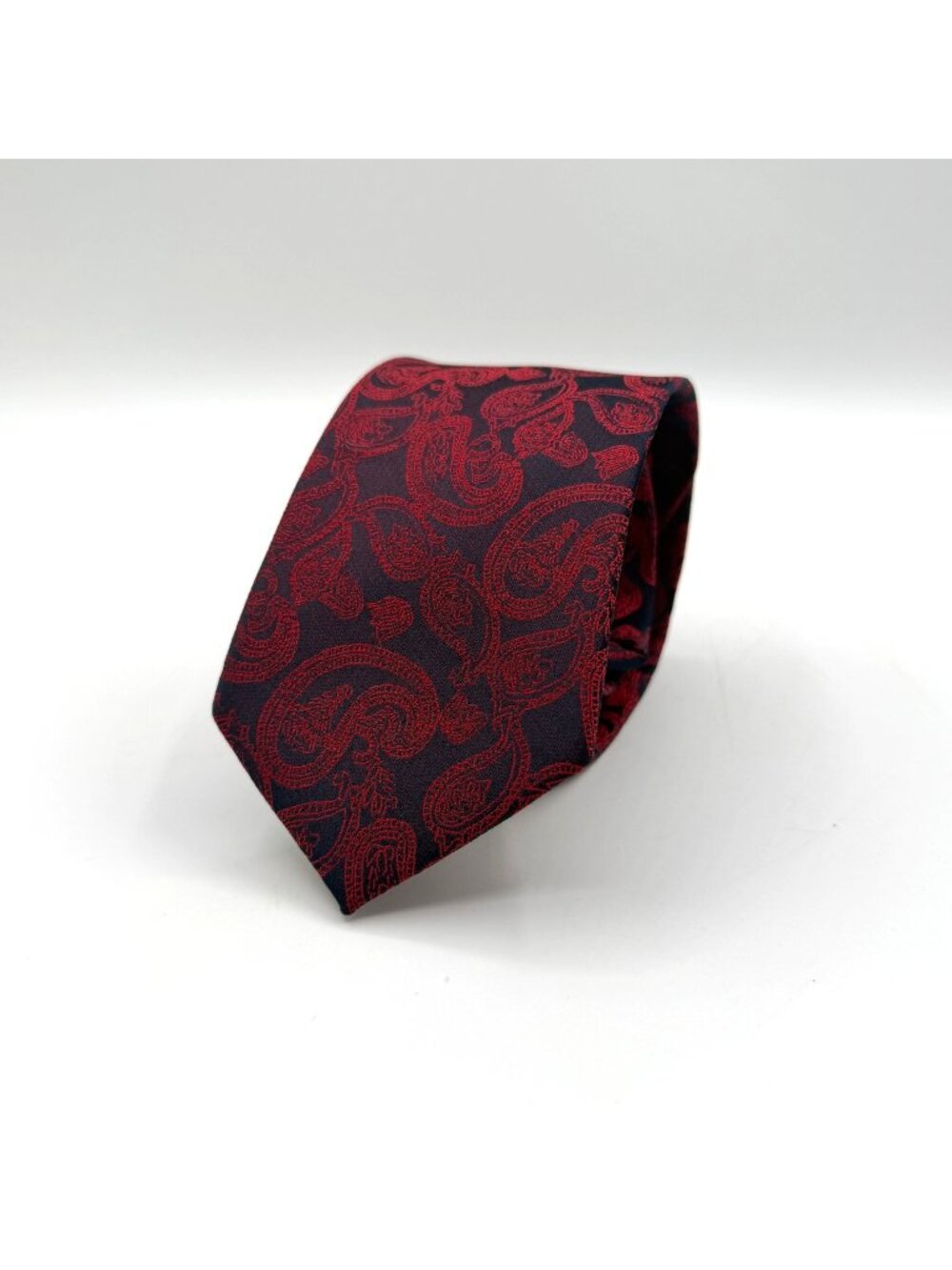 Versa Collezioni Burgundy Paisley Pattern Tie 58" x 3"